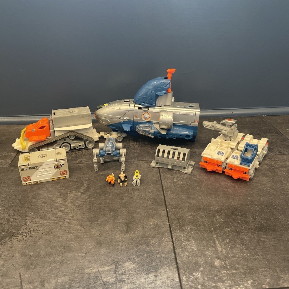 Matchbox System Mega Rig Arctic Submarine Playset 1999 Mattel Gold Incomplete